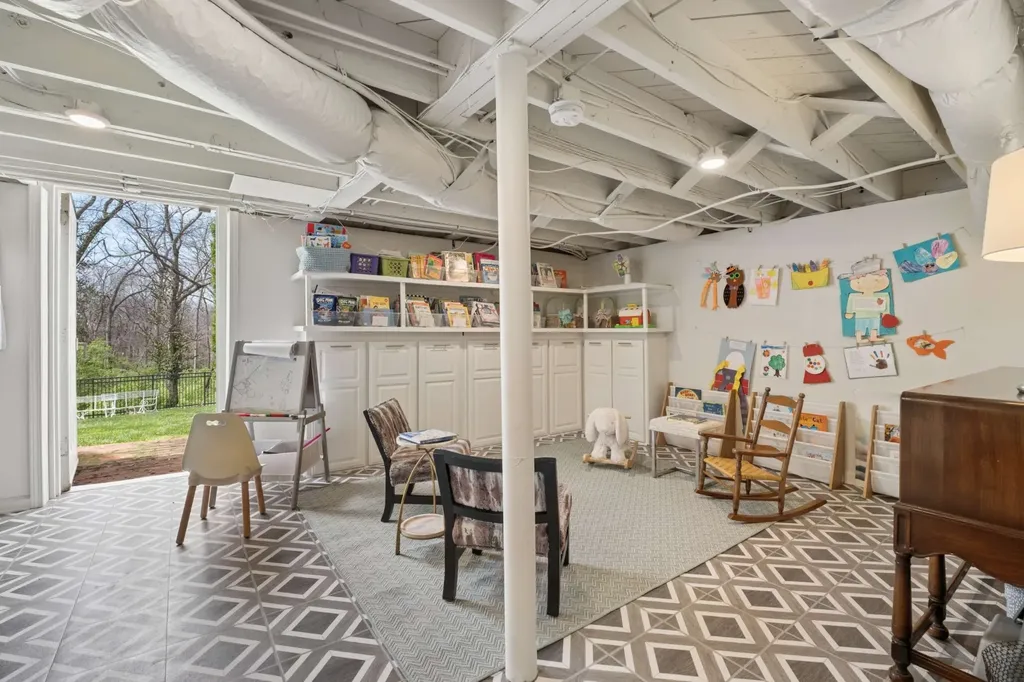 6010 Hickory Valley Road Nashville TN 37205