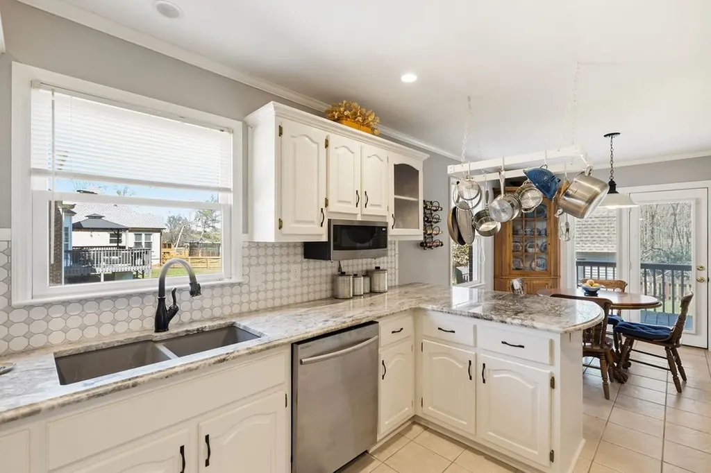 123 Deerview Drive Columbia TN 38401
