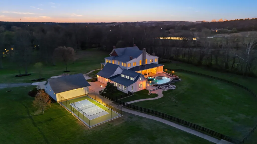 4810 Scenic Oaks Lane Thompsons Station TN 37179