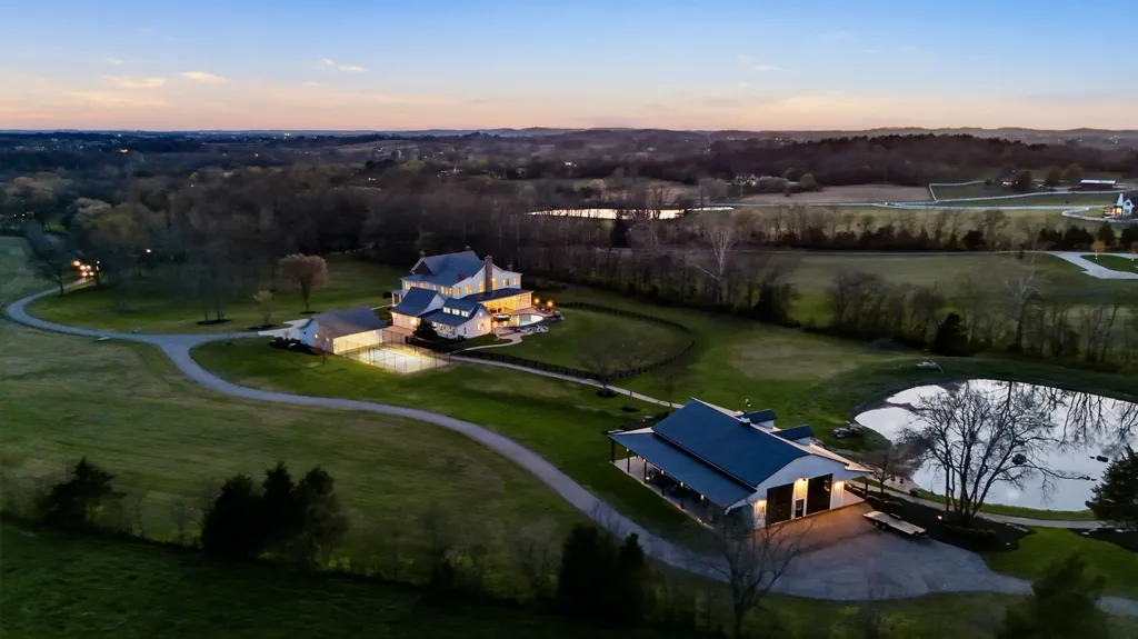 4810 Scenic Oaks Lane Thompsons Station TN 37179