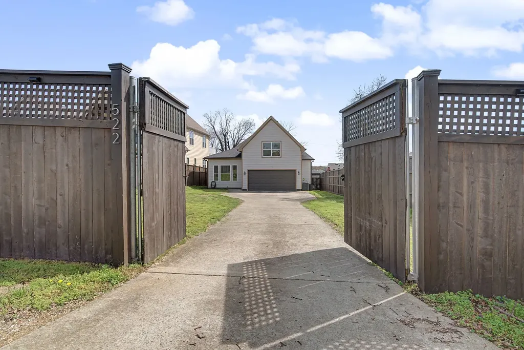 522 S 11th Street Nashville TN 37206