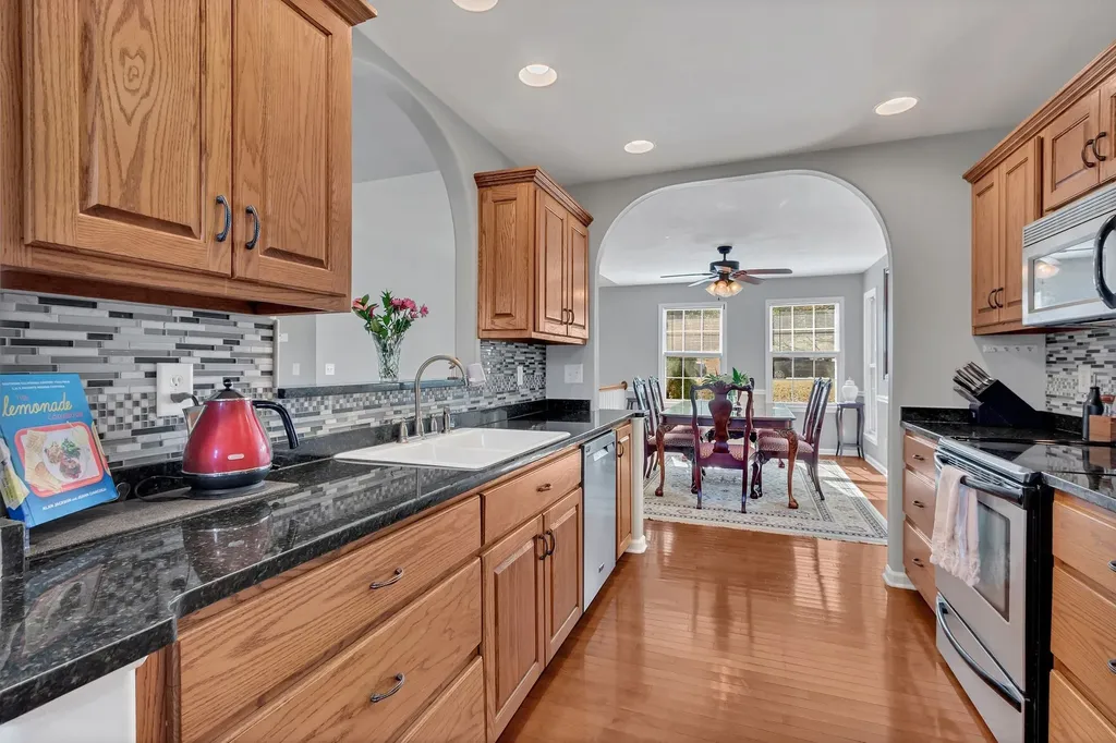 529 Katelyn Dr, S Spring Hill TN 37174