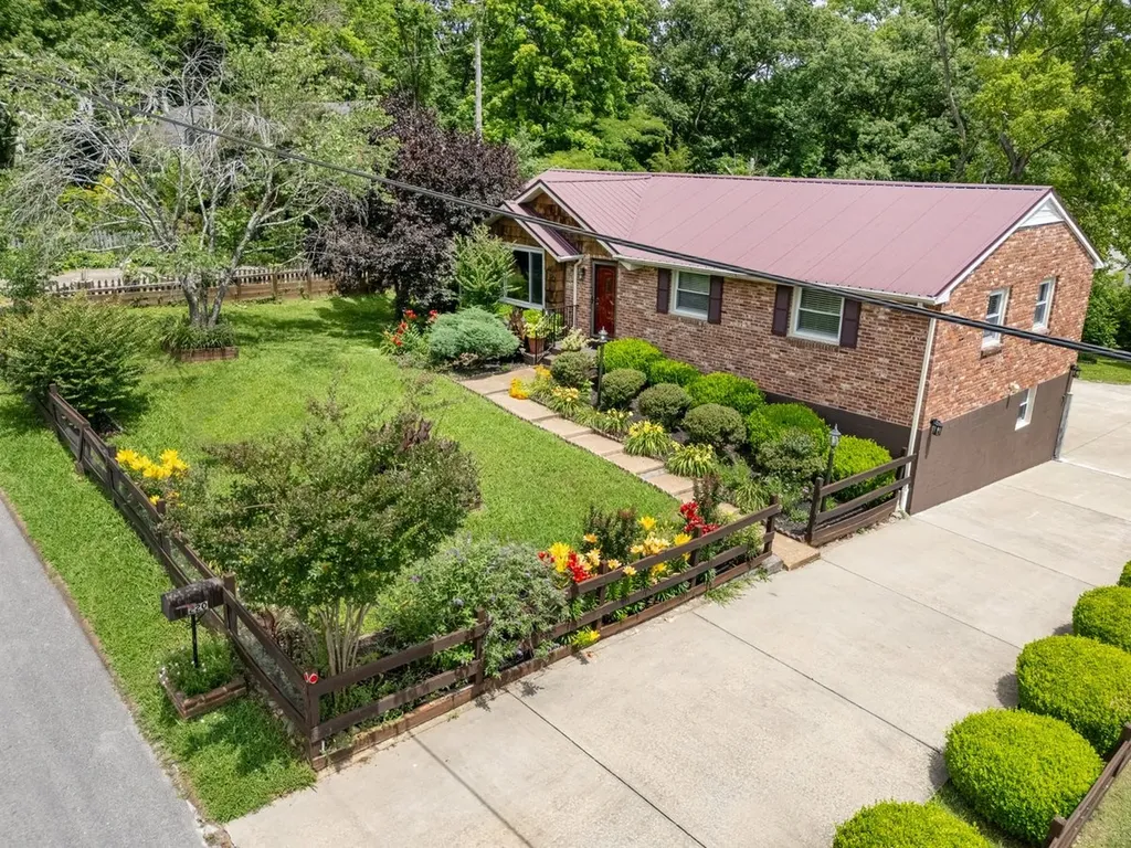 220 Nunley Drive Nashville TN 37211