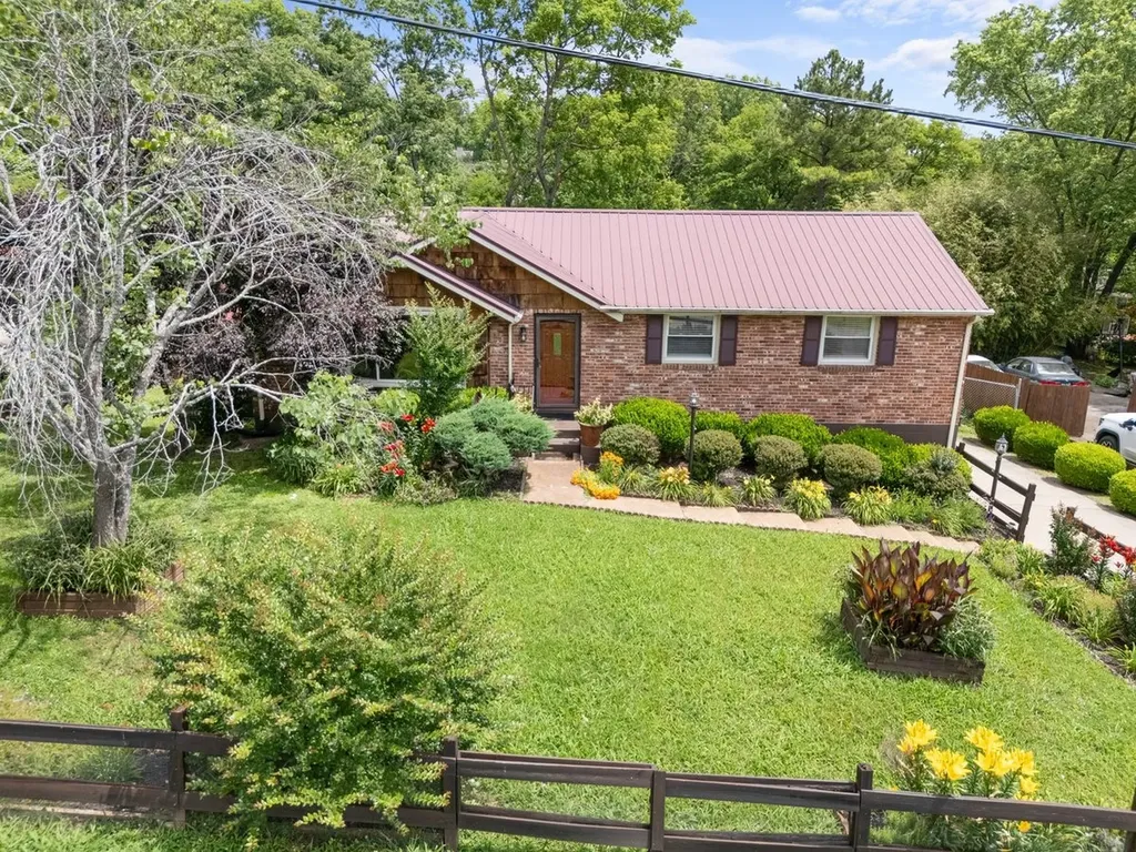 220 Nunley Drive Nashville TN 37211