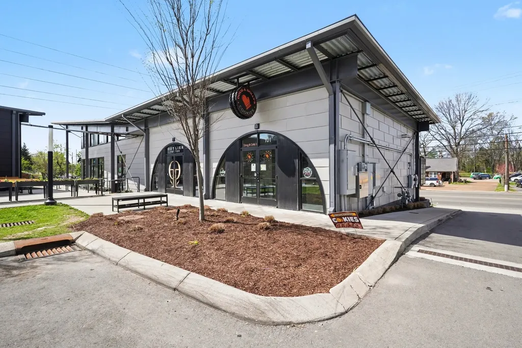 2925 Twin Lawn Drive Nashville TN 37214