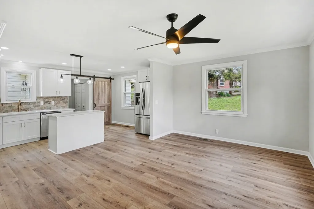 2925 Twin Lawn Drive Nashville TN 37214
