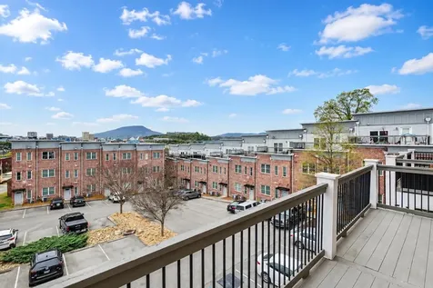 229 Delmont Street Chattanooga TN 37405