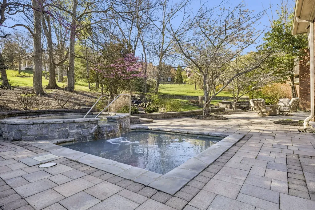 384 Lake Valley Drive Franklin TN 37069