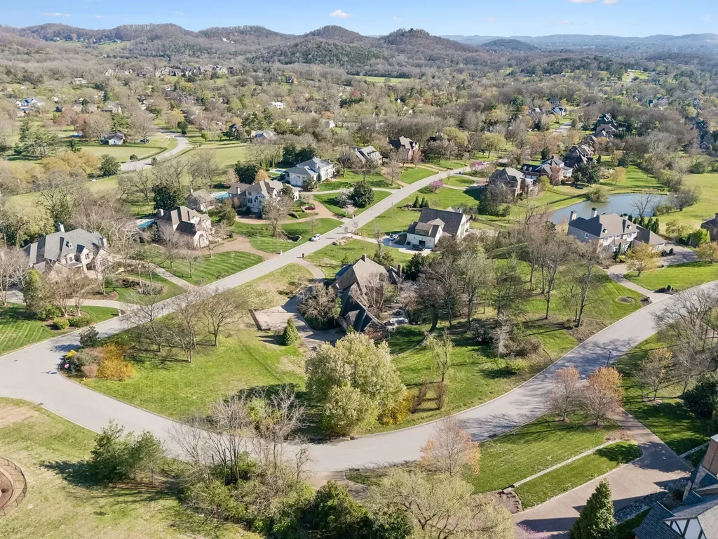 384 Lake Valley Drive Franklin TN 37069