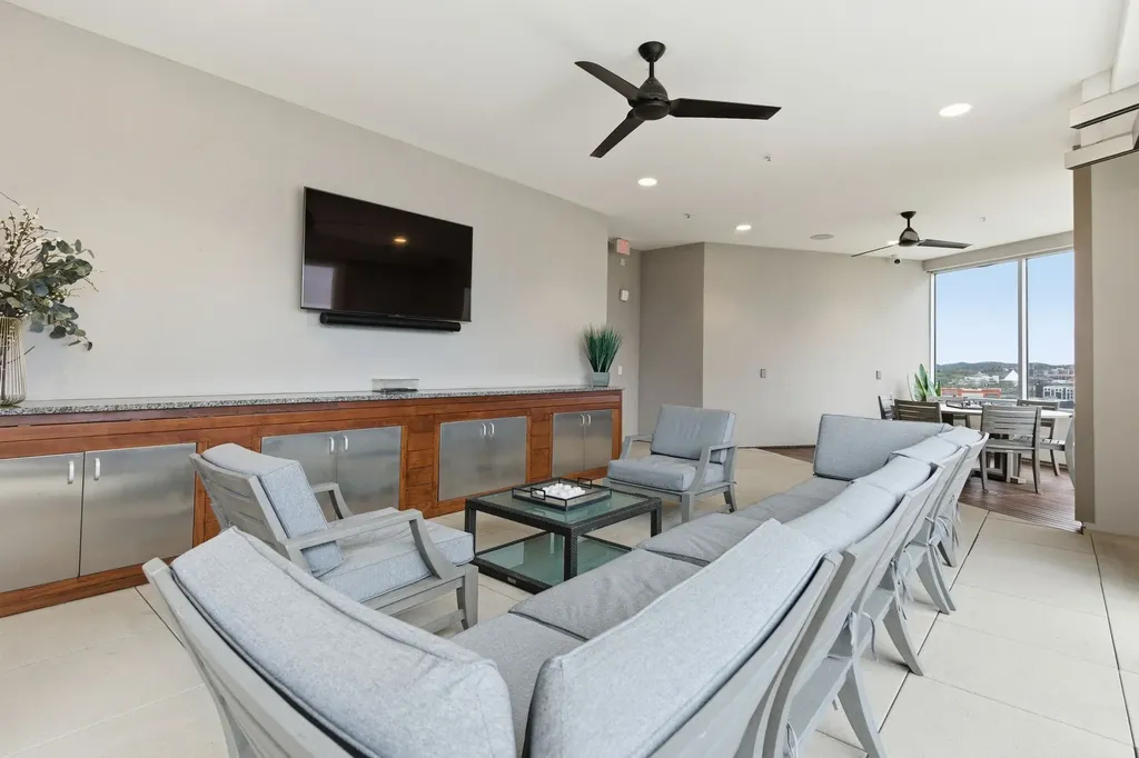 20 Rutledge Street Nashville TN 37210