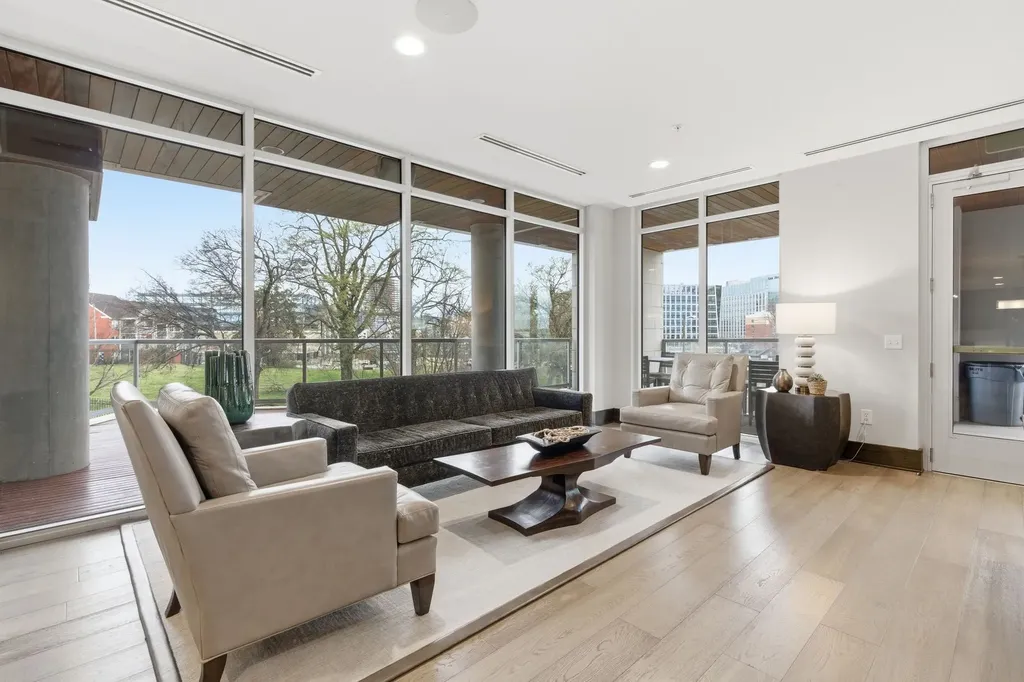 20 Rutledge Street Nashville TN 37210