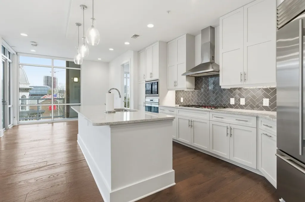 20 Rutledge Street Nashville TN 37210