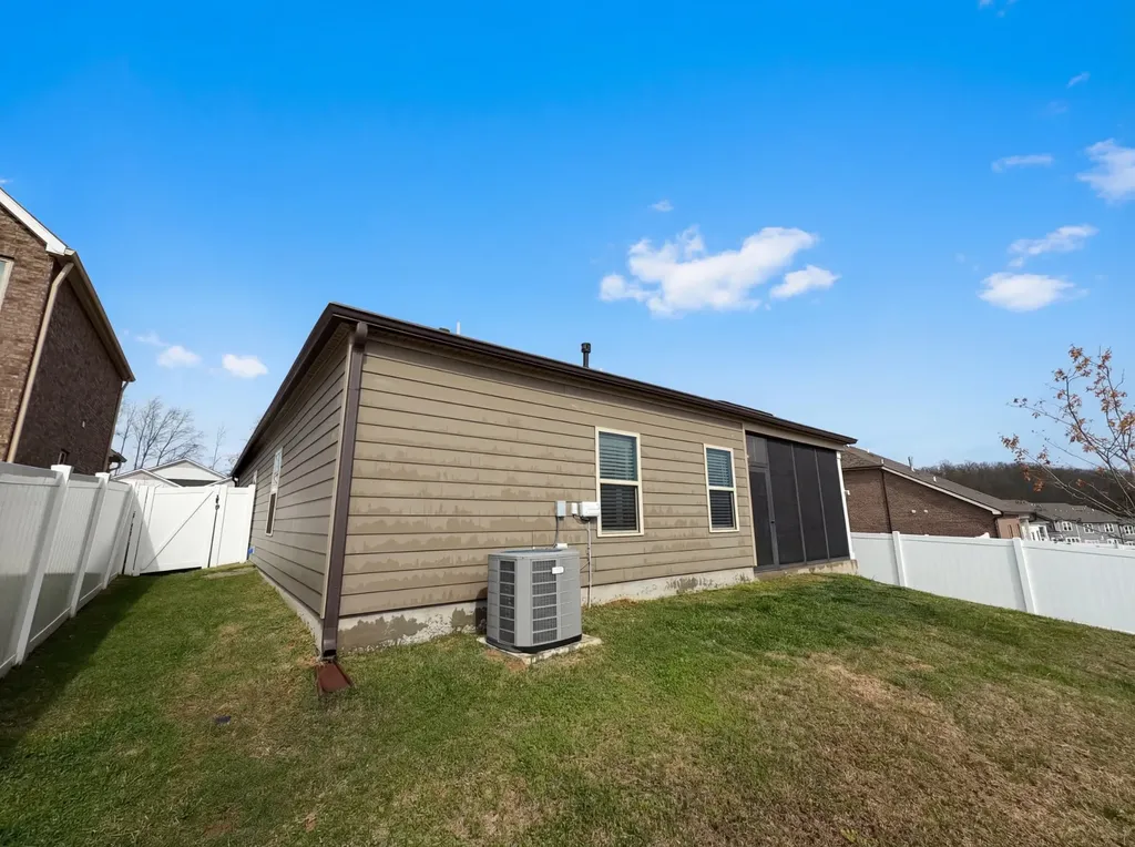 309 Cedar Glade Court Lebanon TN 37090