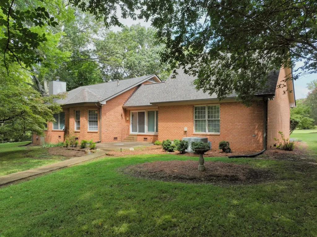 507 Menees Lane Madison TN 37115
