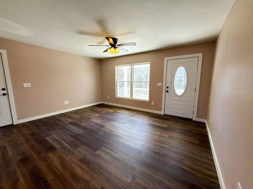 44 Blue Lake Road Mcminnville TN 37110