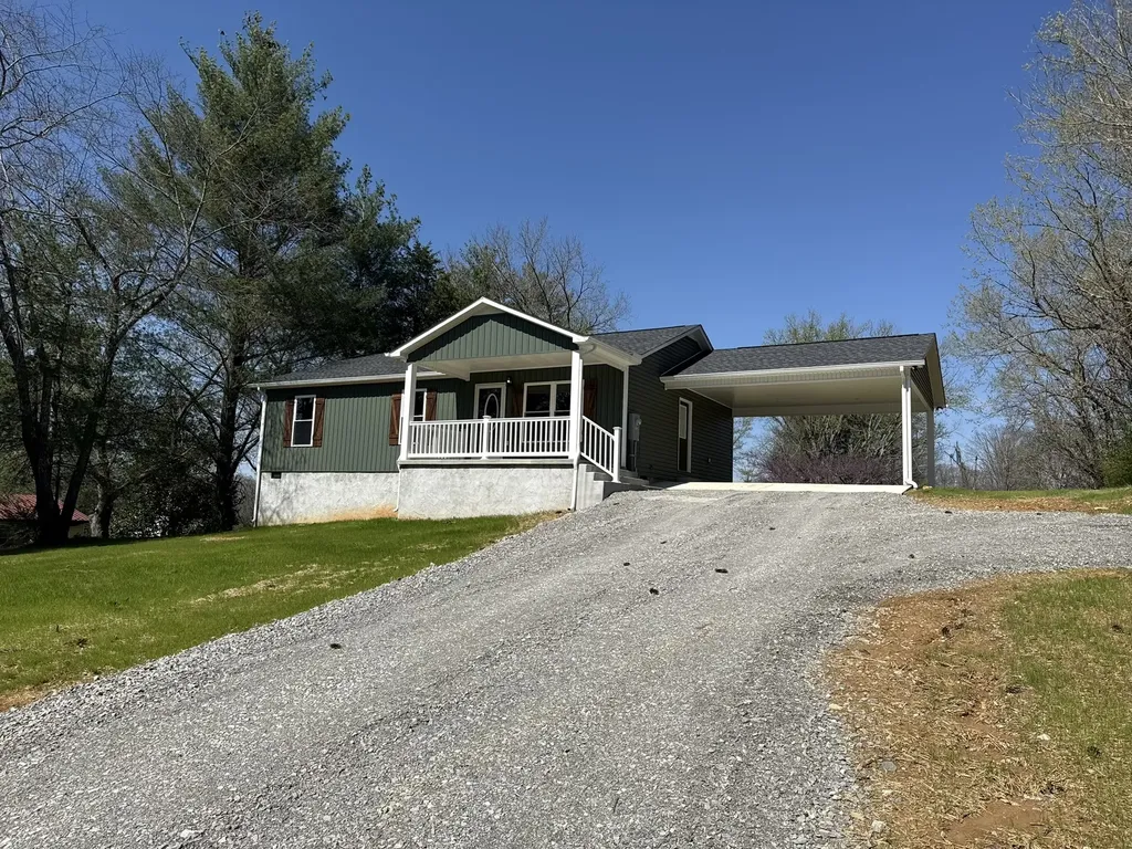44 Blue Lake Road Mcminnville TN 37110