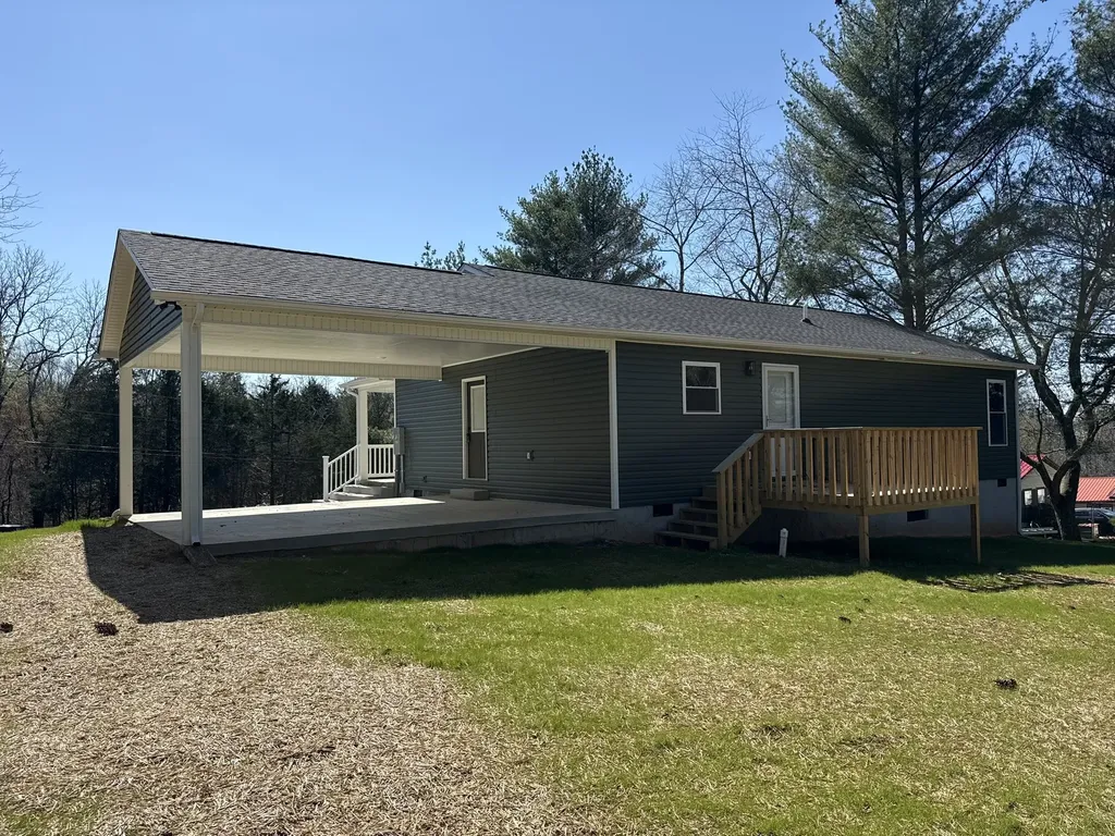 44 Blue Lake Road Mcminnville TN 37110