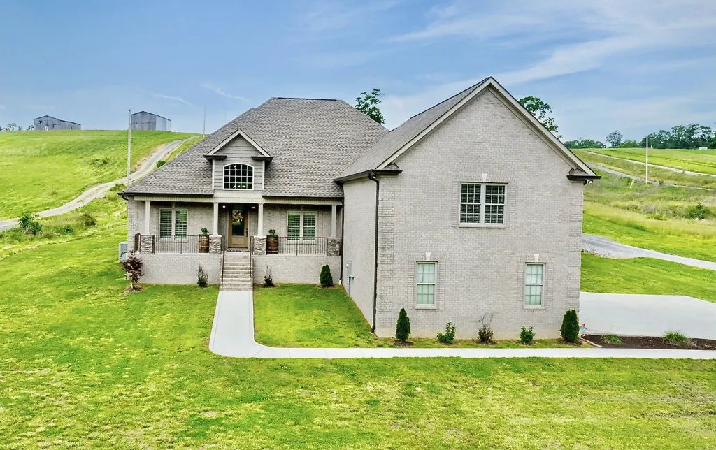 1742 Old Gallatin Road Portland TN 37148