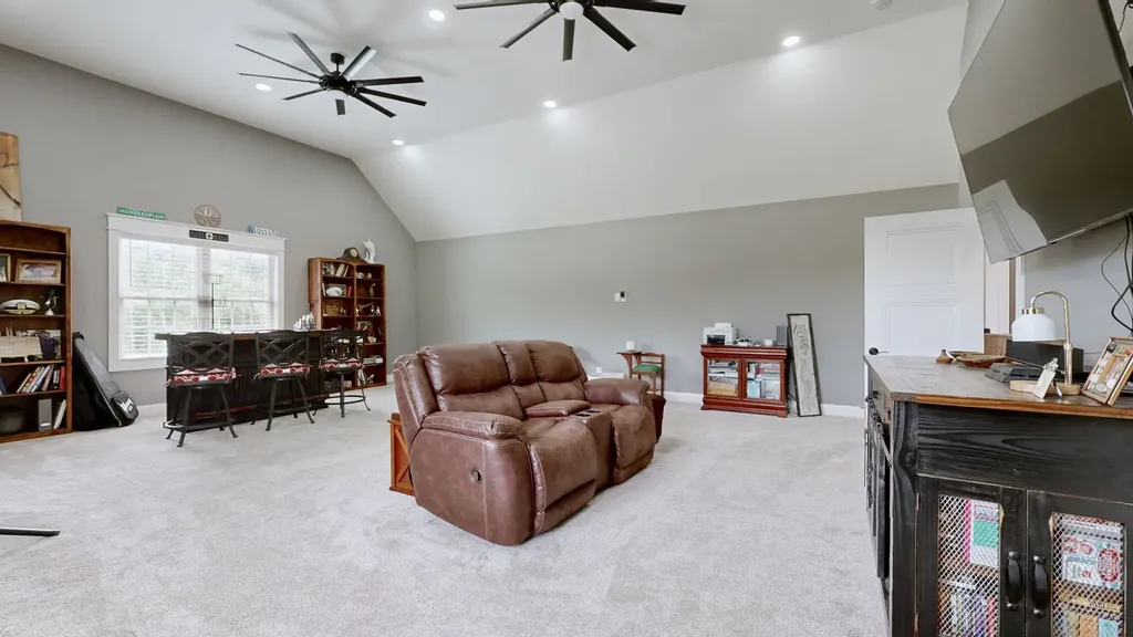 1742 Old Gallatin Road Portland TN 37148