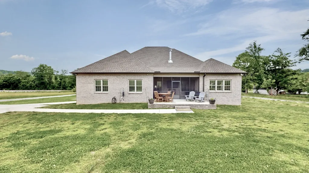 1742 Old Gallatin Road Portland TN 37148