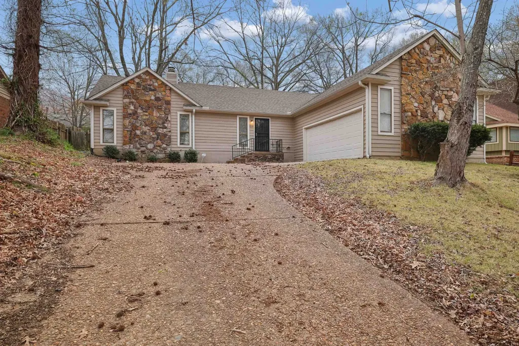 4328 W Hunters Glen Street Memphis TN 38128