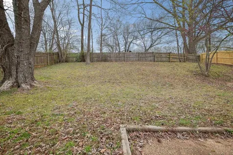 4328 W Hunters Glen Street Memphis TN 38128