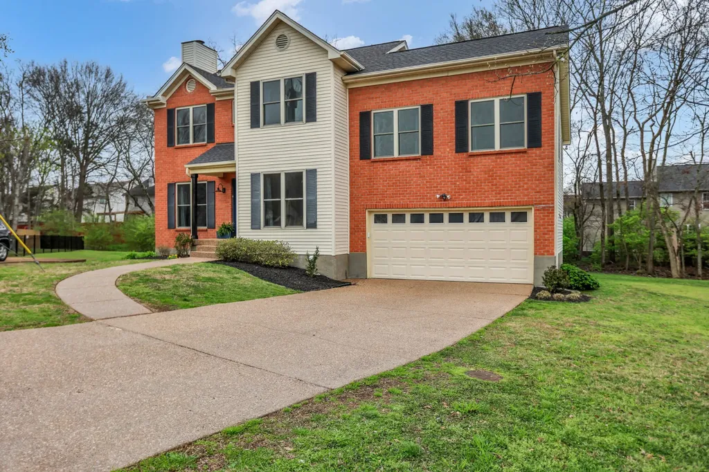 2107 Billingsham Court Mount Juliet TN 37122