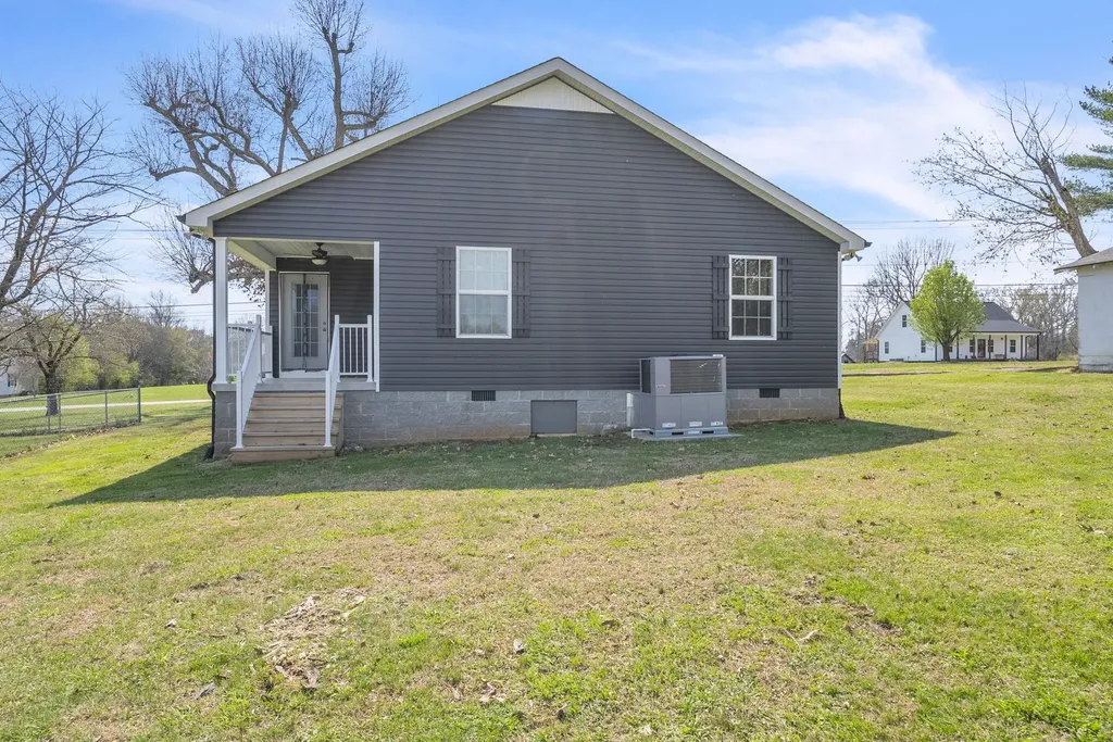 156 Old Post Road Mcminnville TN 37110