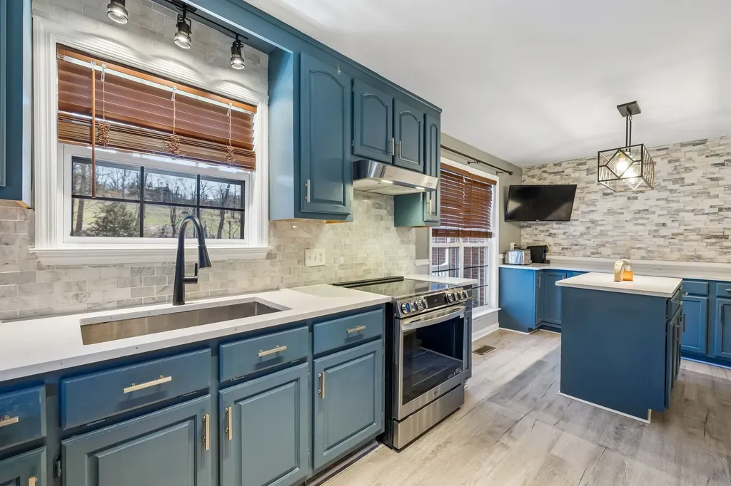 1245 Cliff Amos Road Spring Hill TN 37174
