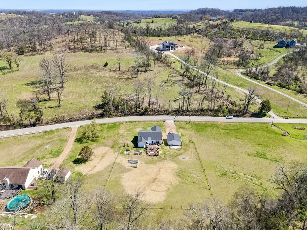 1245 Cliff Amos Road Spring Hill TN 37174