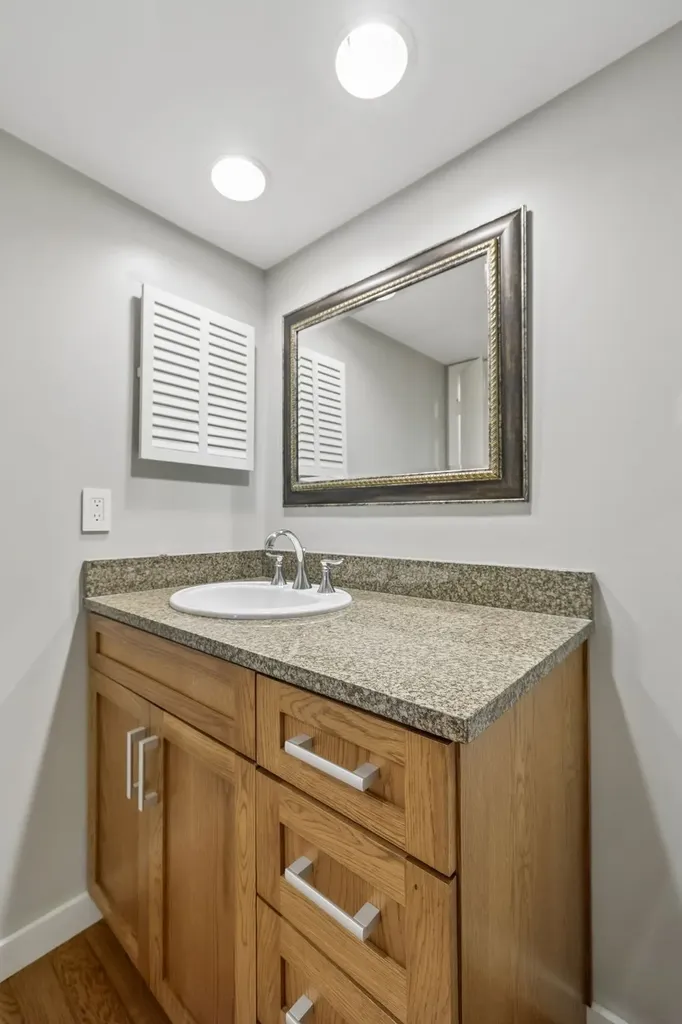 5025 Hillsboro Pike Nashville TN 37215