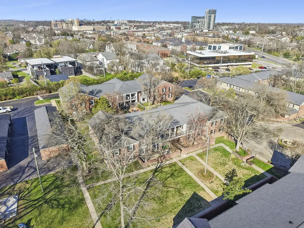 5025 Hillsboro Pike Nashville TN 37215