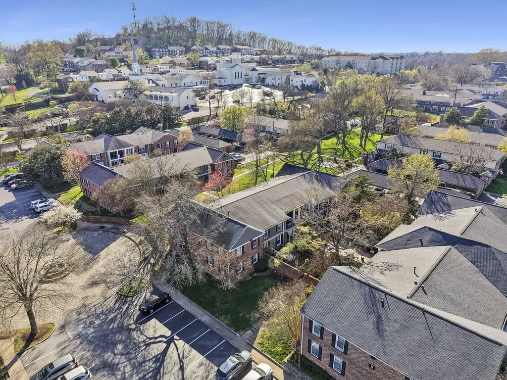 5025 Hillsboro Pike Nashville TN 37215