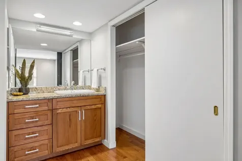5025 Hillsboro Pike Nashville TN 37215