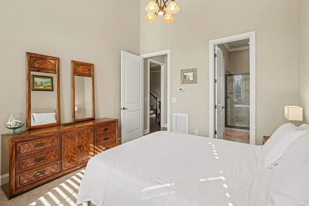5094 Moss Road Nashville TN 37221