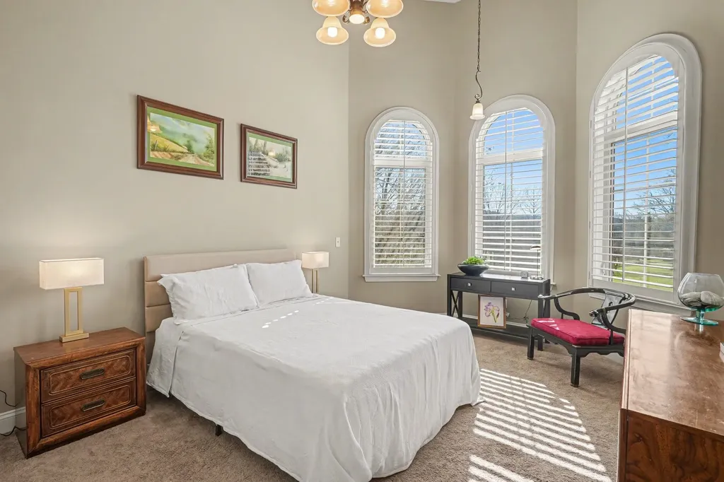 5094 Moss Road Nashville TN 37221