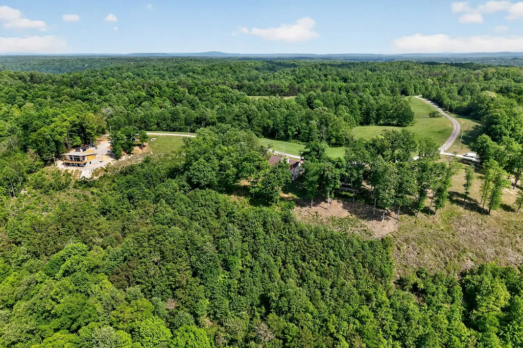 1175 W Hutchins Bend Road Sparta TN 38583