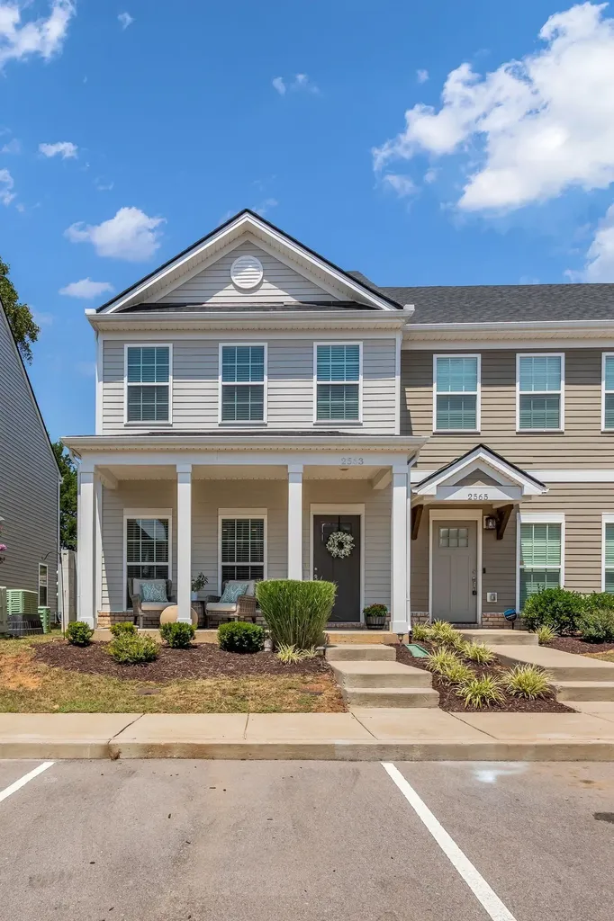 2563 Napa Valley Way Columbia TN 38401