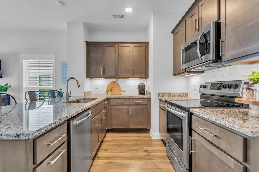 2563 Napa Valley Way Columbia TN 38401
