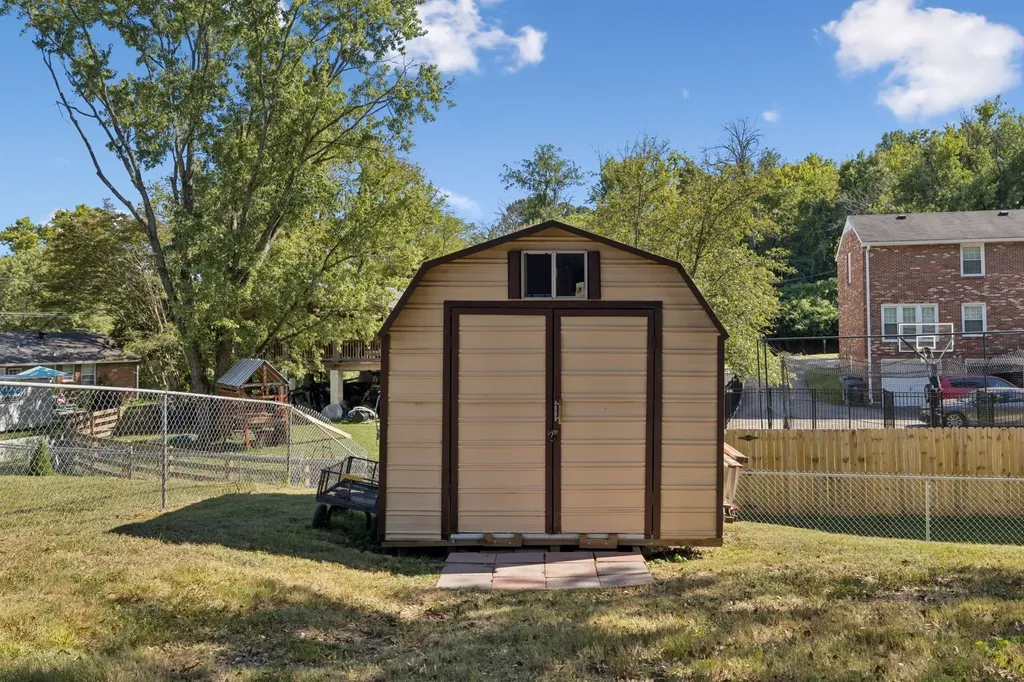 205 Overcrest Court Nashville TN 37211