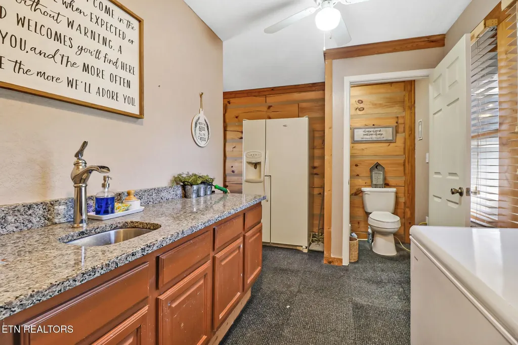 108 Grace Lane Crossville TN 38555