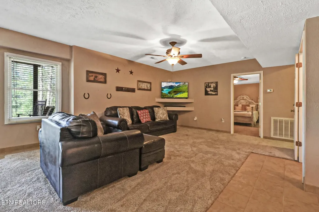 108 Grace Lane Crossville TN 38555