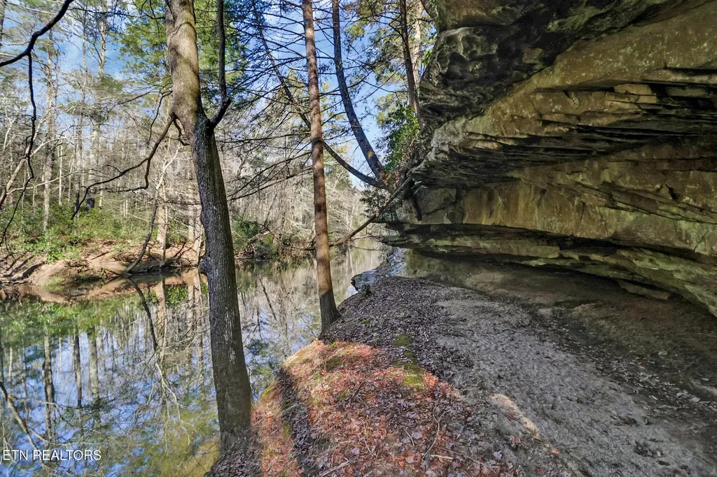 108 Grace Lane Crossville TN 38555
