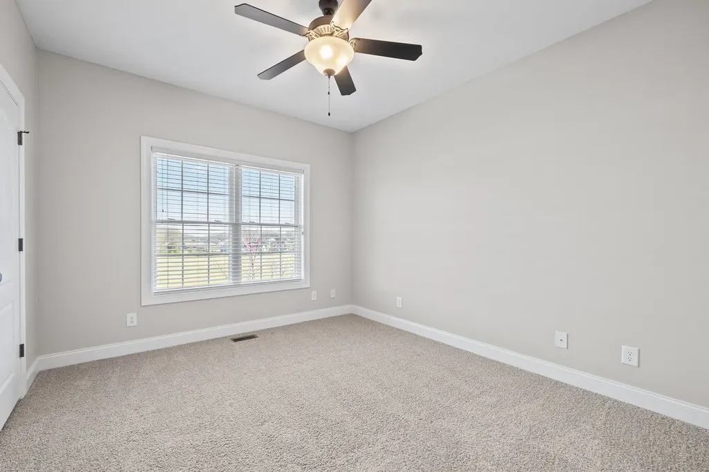 2597 Stone Manor Way Clarksville TN 37043