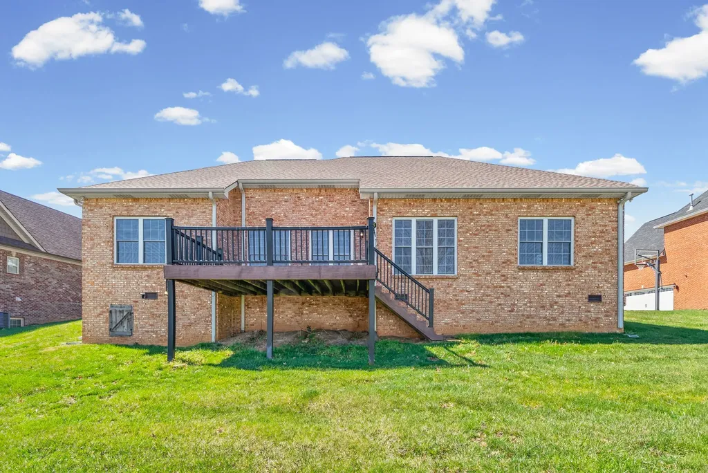 2597 Stone Manor Way Clarksville TN 37043