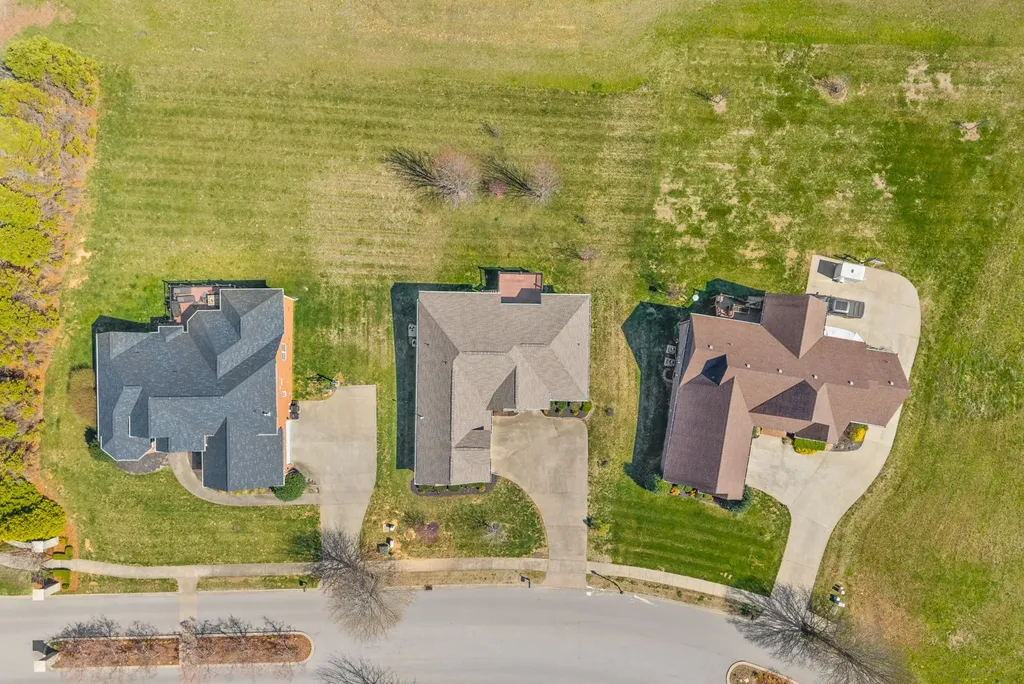 2597 Stone Manor Way Clarksville TN 37043