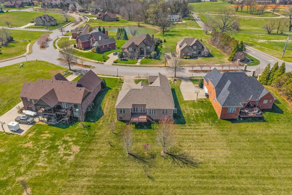 2597 Stone Manor Way Clarksville TN 37043