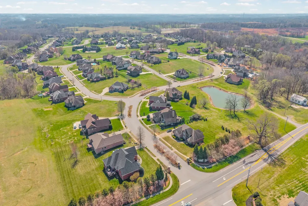 2597 Stone Manor Way Clarksville TN 37043