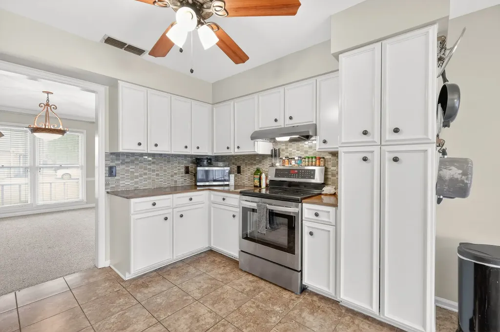 2143 River Chase Drive Murfreesboro TN 37128