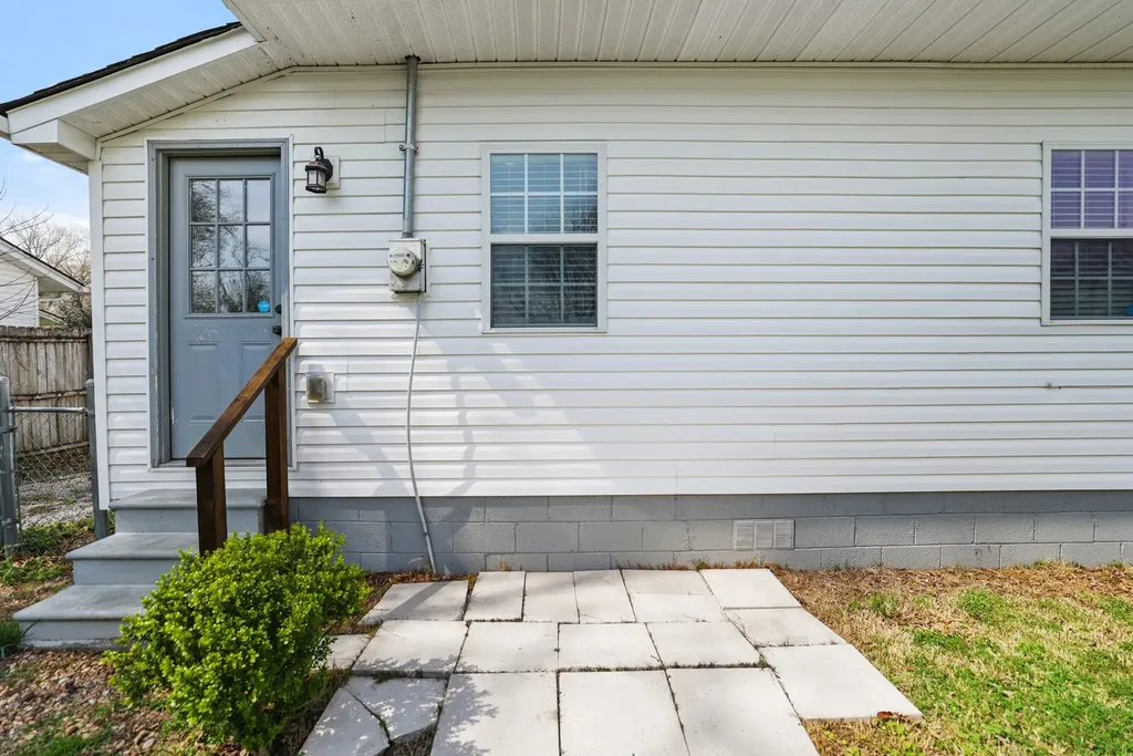 102 Shelby Street Old Hickory TN 37138